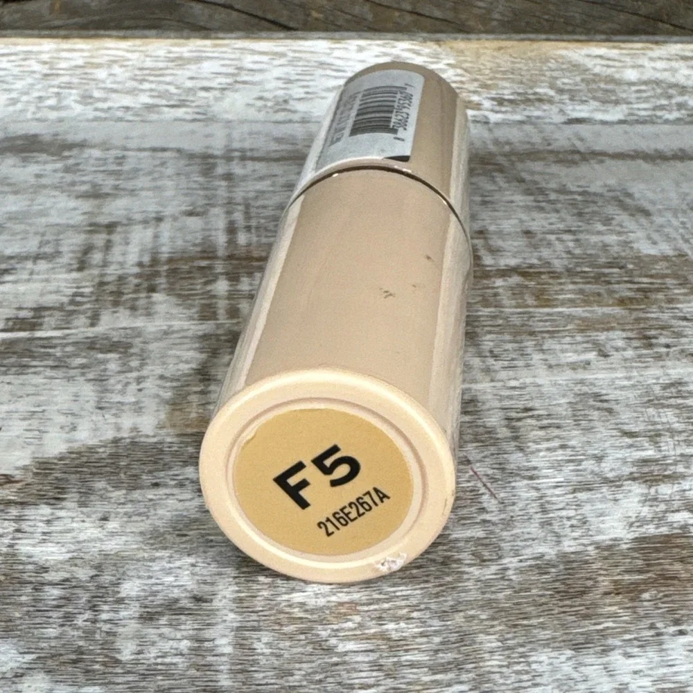 Revolution Fast‎ Base Stick Foundation F5 | MSRP = $19
